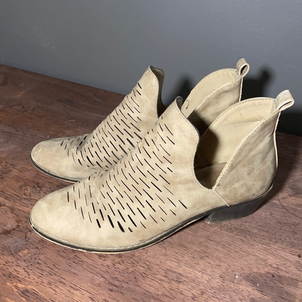 Women’s bootie